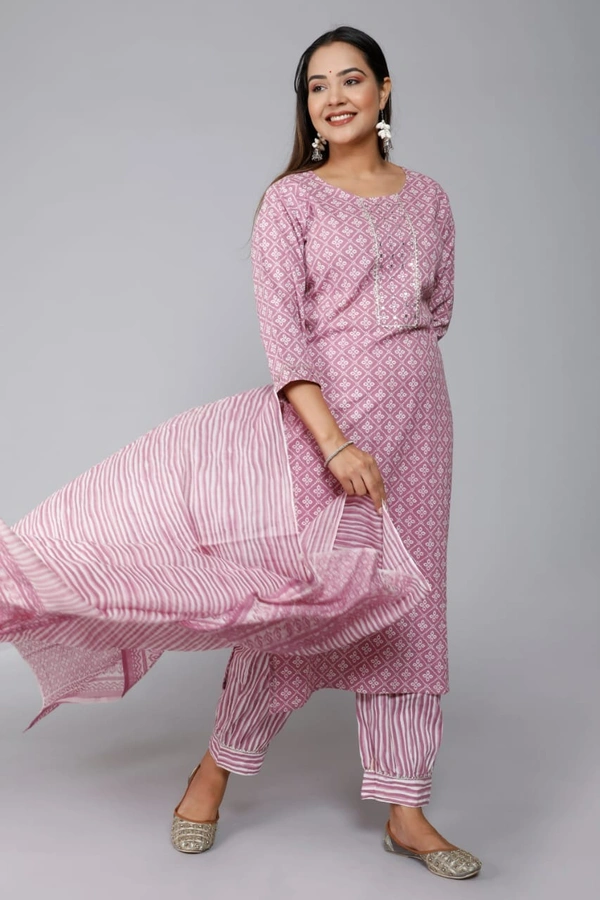 Cotton printed kurti pant dupatta set   - M