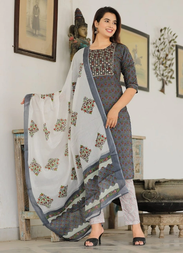 👗👗A NEW LAUNCH👗👗  *BEAUTIFUL HEAVY . COTTON 60/60 FABRIC KURTI BOTTOM AND DUPATTA. - Grey, L