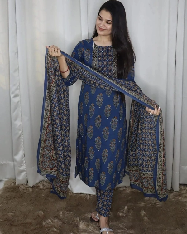Katha & sequence, gota work on yoke. Pure cotton  pant &  full duppttaa - XL