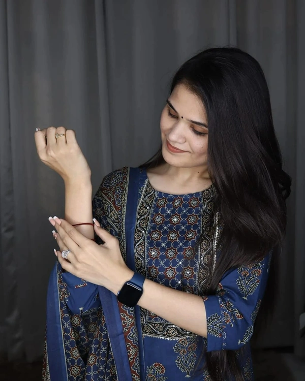 Katha & sequence, gota work on yoke. Pure cotton  pant &  full duppttaa - XL