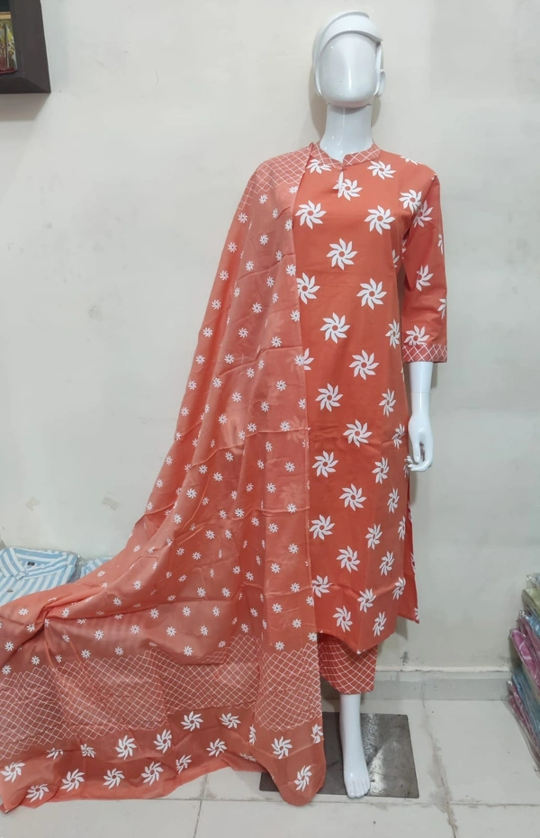 Beautiful Heavy Cotton Flower 🌺 Print Kurti check Print Pent and Printed Full Dupatta - L