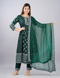 👗Reyon fabric fine quality kurti with Dupptta and pant - Green, M
