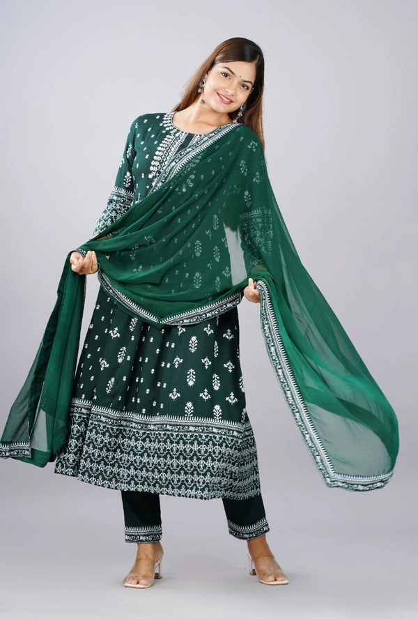 👗Reyon fabric fine quality kurti with Dupptta and pant - Green, M