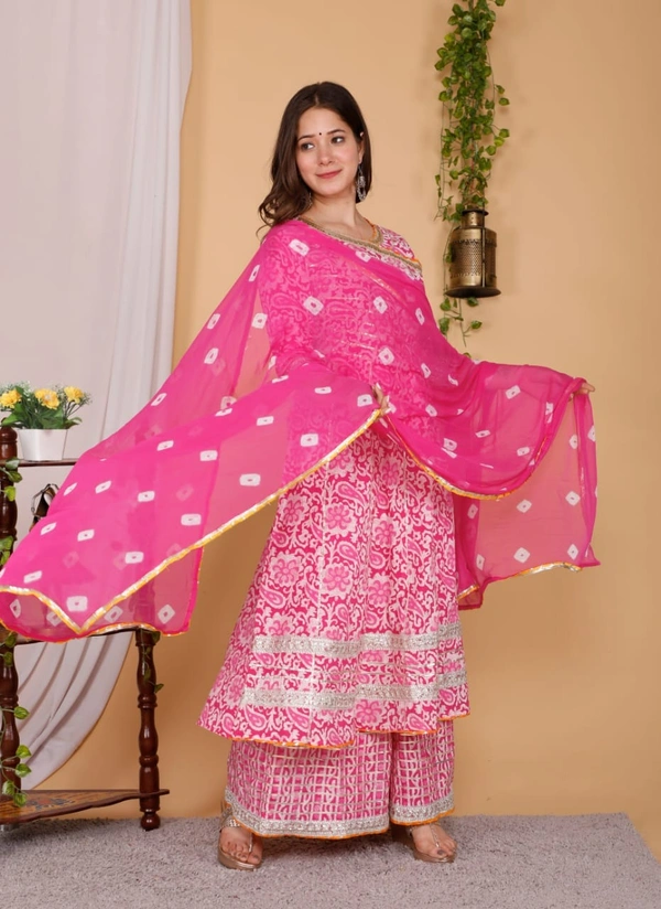 Full GOTTA WORK ANARKALI STYLE KURTI WITH FULL FLAIR SKIRT STYLE PLAZO - M