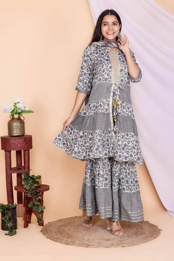 👗Front Side Cut Pattern Kurti With Sharara And Dupatta - L, Grey