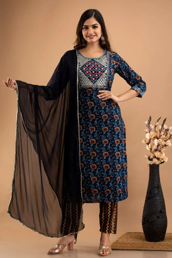 👗Patola printed heavy embroidery worked, kurti with pant and dupatta   - L