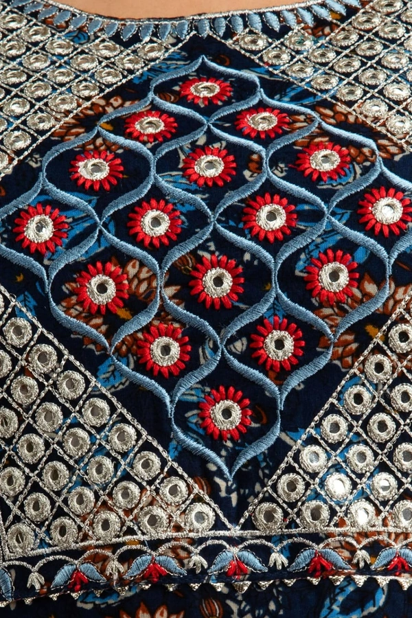 👗Patola printed heavy embroidery worked, kurti with pant and dupatta   - L