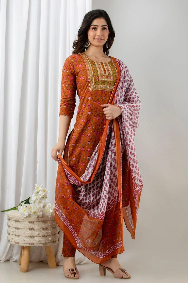 👗Cotton  Kurta paired with Pant n beautiful' Duppata...  - Orange, XL