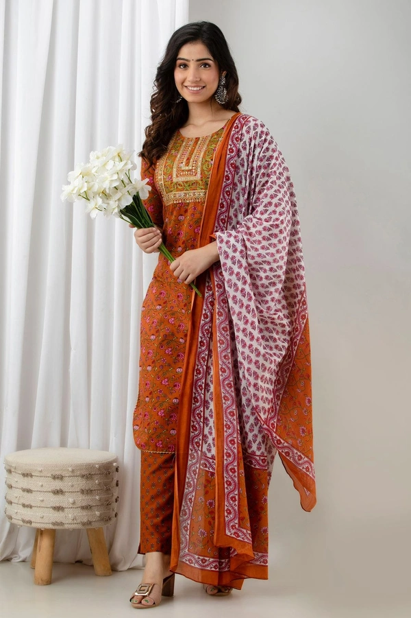 👗Cotton  Kurta paired with Pant n beautiful' Duppata...  - Orange, XL