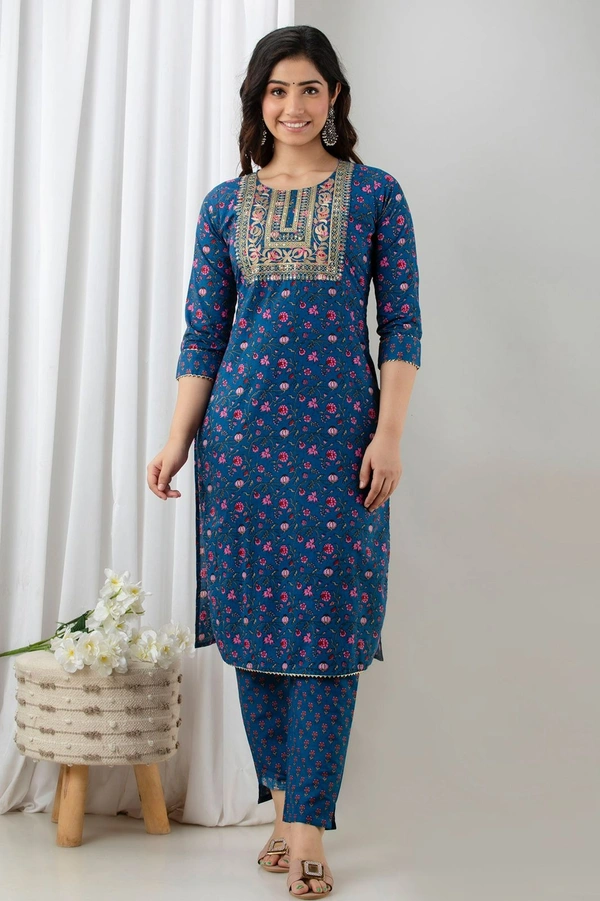 👗Cotton  Kurta paired with Pant n beautiful' Duppata...  - XL, Navy Blue
