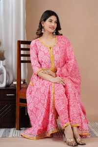 Gorgeous Indian Kurti With Full Set. - Tickle Me Pink, XL