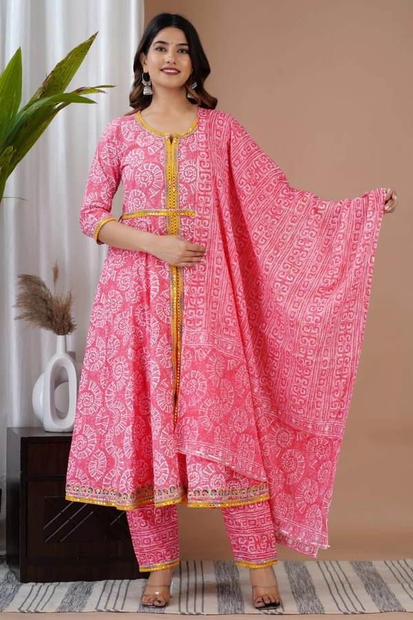 Gorgeous Indian Kurti With Full Set. - Tickle Me Pink, XL