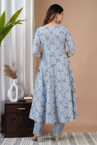 Gorgeous Indian Kurti With Full Set. - Pigeon Post, XXXL
