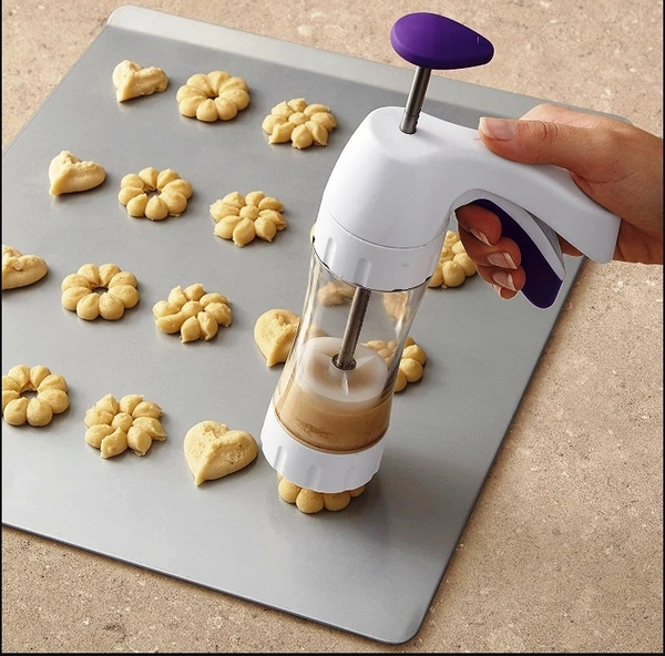 2718 PLASTIC KITCHEN PRESS ALUMINIUM BASE USED IN ALL KINDS OF PLACES MOSTLY HOUSEHOLD KITCHENS WHILE MAKING DISHES AND TORTILLAS ETC