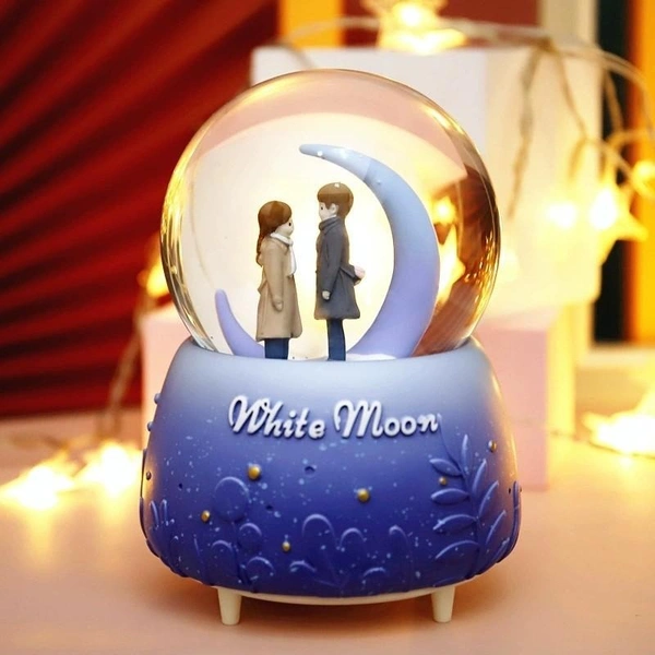 LED Snow Globe Couple Show Piece