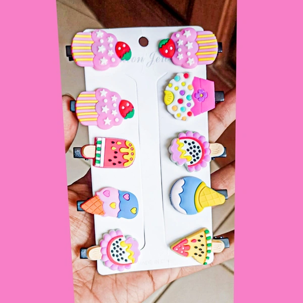 Kids Cartoon designs Hair clips set