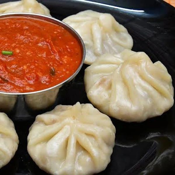 MOMOS