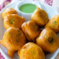 Aaloo Banda (आलु बंडा )