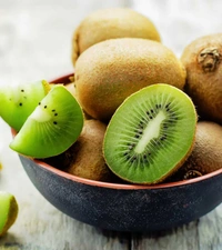 Kiwi ( कीवी फल )
