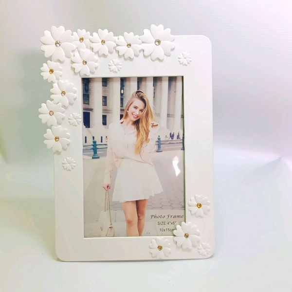 White Photo Frame 4x6