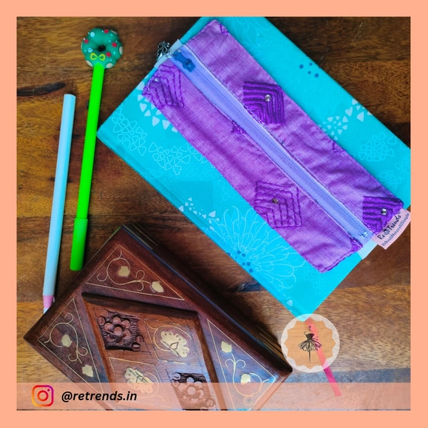 ReTrends Floral Purple - Bookmarker Pouch