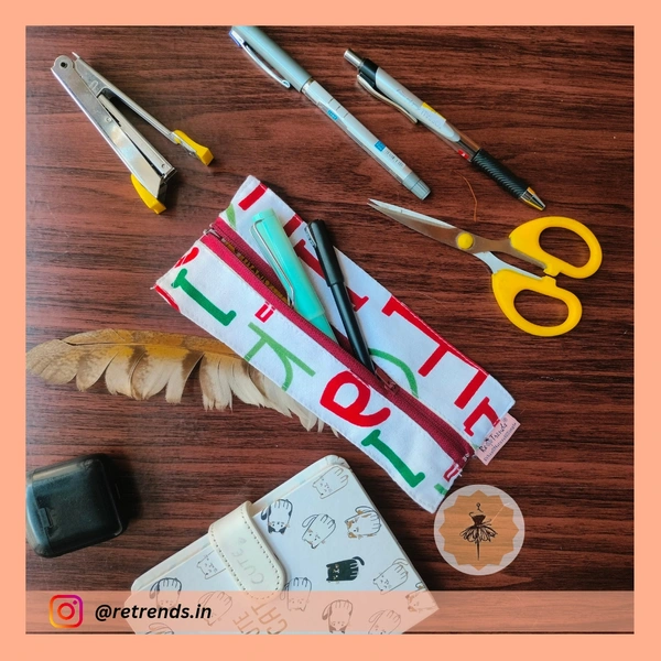ReTrends Alphabet Design - Bookmarker Pouch