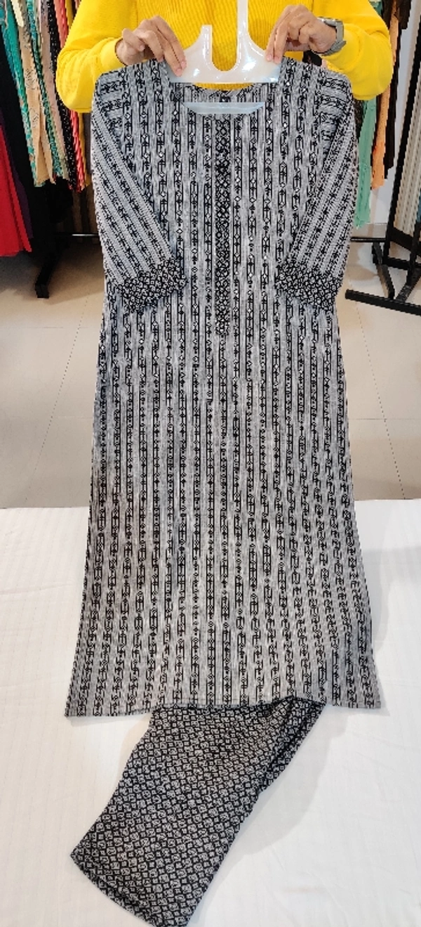 006 - M to 2XL, Reyon Capsule