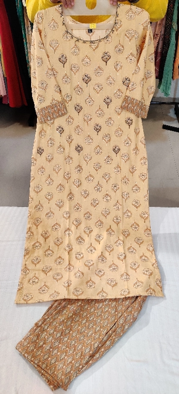 010 - M to 2XL, Reyon Capsule