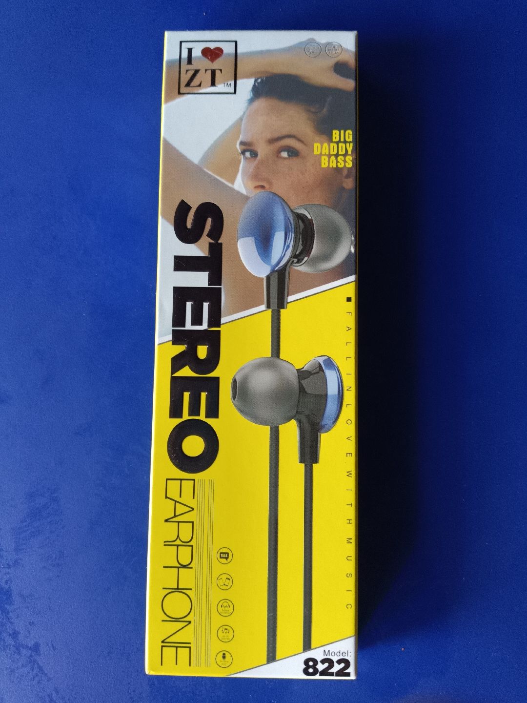 I ZT STEREO EARPHONE 822