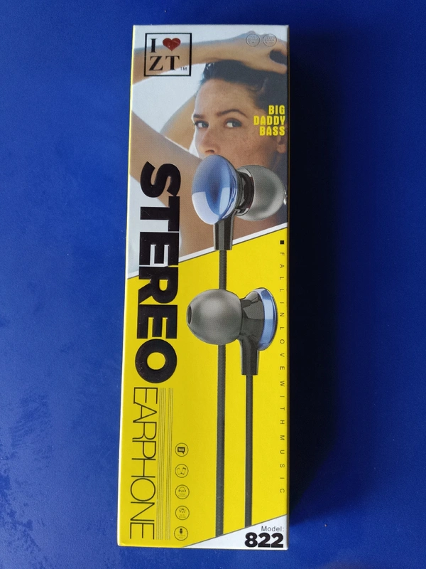 I❤ZT STEREO EARPHONE 822