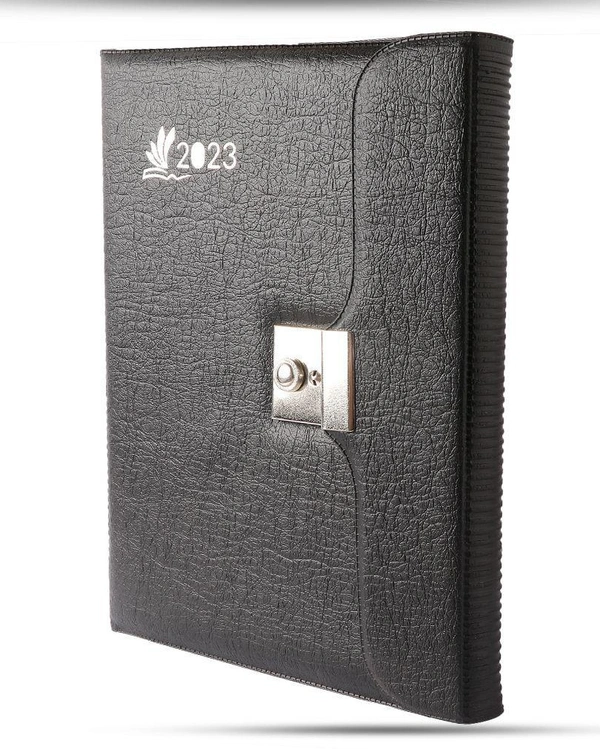 V-516 Diary 2023 B5 Nescafe Key Lock Folder Black