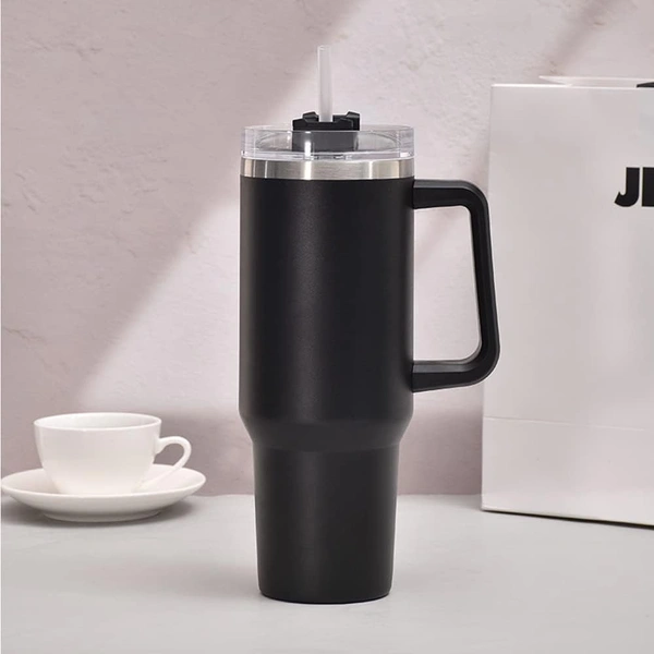 Stanly Tumbler 1