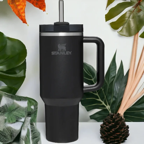 Stanley Quencher H2.0 | 1.18L | Insulated Tumbler (Matt Black)