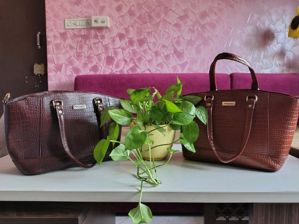 COBBLER  Shoulder Bag  - Brown