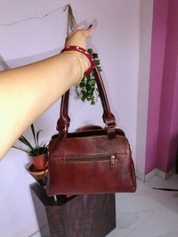 COBBLER  Ladies Shoulder Bag  - Nutmeg Wood Finish