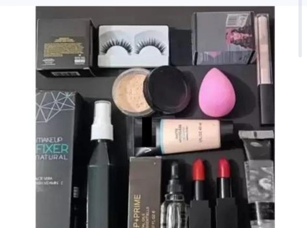 GMG Face Makeup Combo Set Of 10 - Free Size