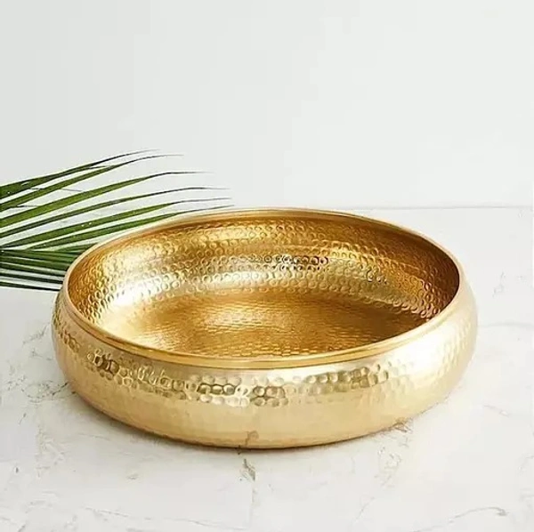 Y K ENTERPRISES > Potpourri Antique Round Hammered Urli Bowl Handcrafted Metallic Gold (Size 10 Inch) - Free Size