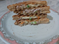Smoked Chicken Sandwitches - Bright Sun, Normal Bread