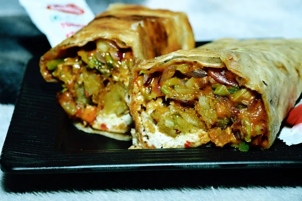 Tandoori Paneer Cheez Frankie Roll - Regular