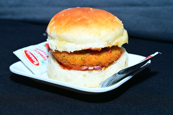 Paneer Delight Burger - Regular