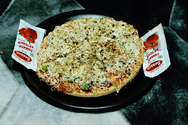 Paneer Punjabi Pizza - 7 INCH