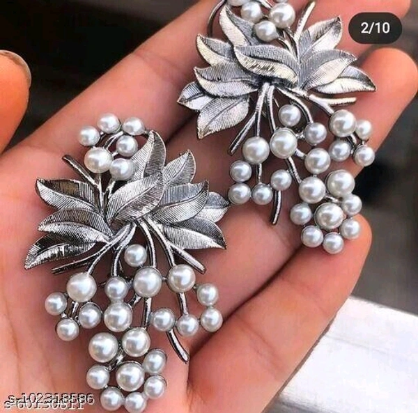 Dazzling Earrings 