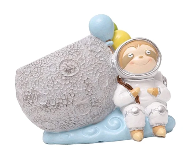 Resin Pot Cute Astronaut Design Resin Succulent Pot|Resin Planter for Succulent Pots Trendy and Succulent Indoor and Outdoor Pot with Beatiful Handcraft! - Astronaut With Moon Planter Pot, Pack Of 1