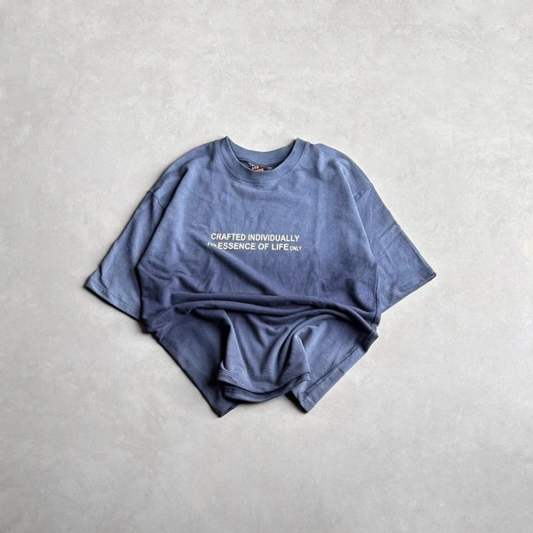 Five Sleeve T-Shirt (M,L)