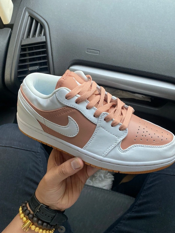 Jordan 1 HEMP