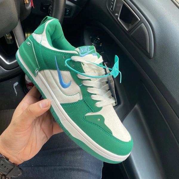 NIKE DUNK DISRUPT