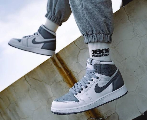 Jordan 1 Stealth