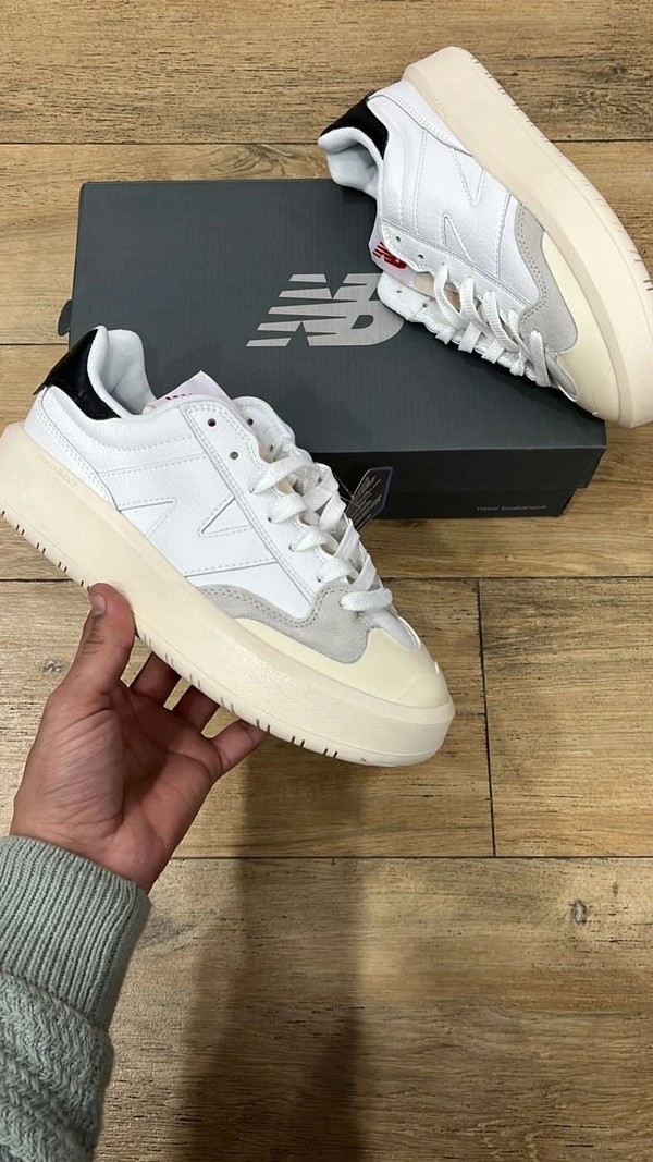 New Balance 302