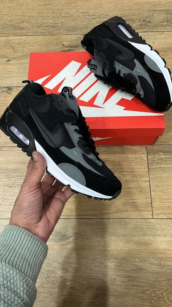 Nike