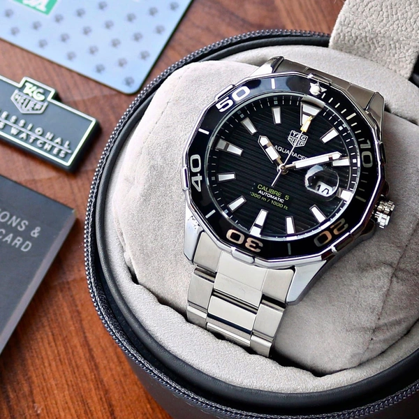 TAG HEUER